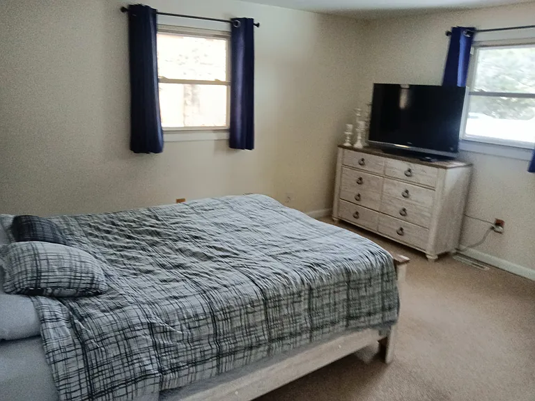 504 N Park Dr — Photo 8