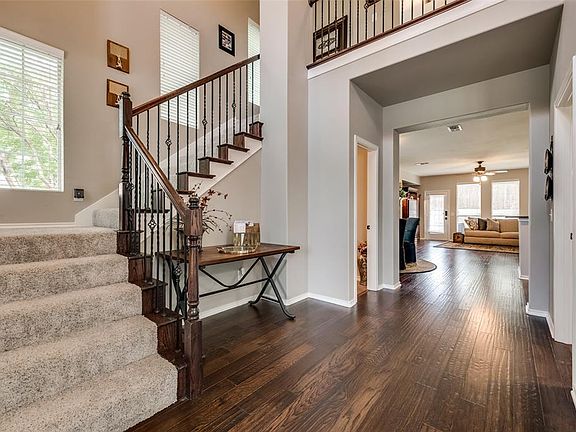 3rd image of 7301 Oak Valley Ct