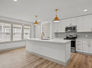 716 S 5th Ave #A, Wilmington, NC 28401