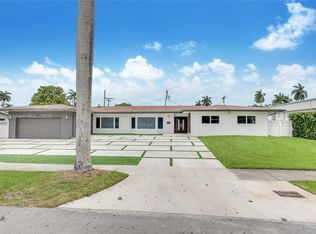 1911 NE 197th Ter, Miami, FL 33179