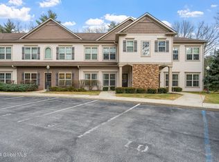 7 Lancaster Pl, Ballston Spa, NY 12020