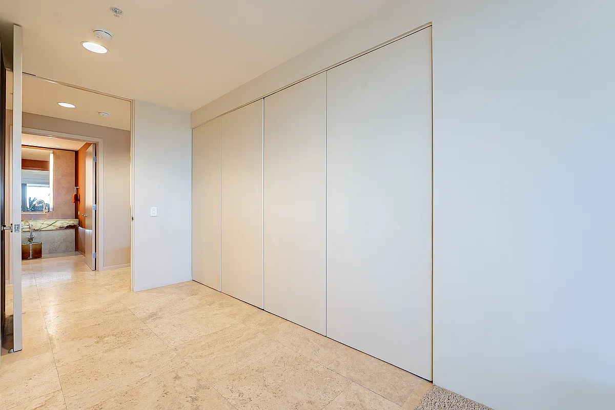 Building Photo - 7167 E Rancho Vista Dr #6004