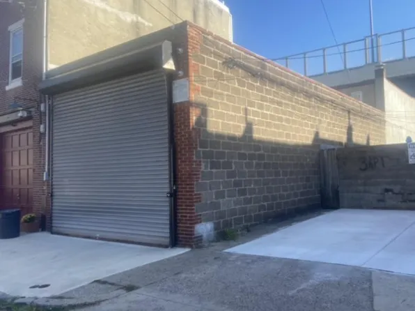 2708 Emery St, Philadelphia, PA 19134