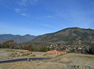 2015 SE Wyndham Way, Grants Pass, OR