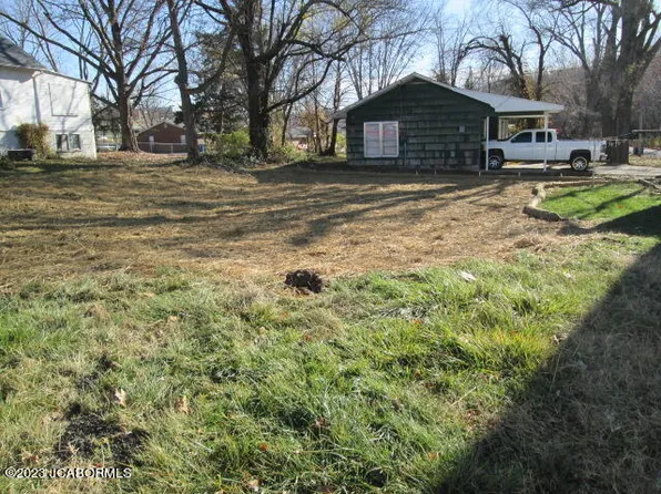 1317 Monroe St, Jefferson City, MO 65101