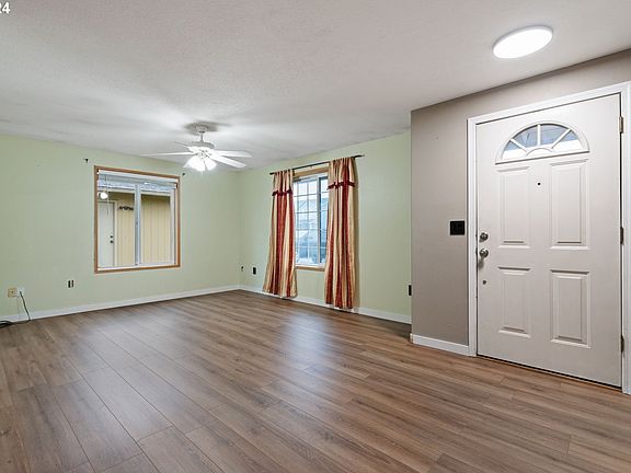 5th image of 15803 NE 72nd St