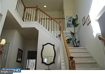 18 Stirling Dr — Photo 7