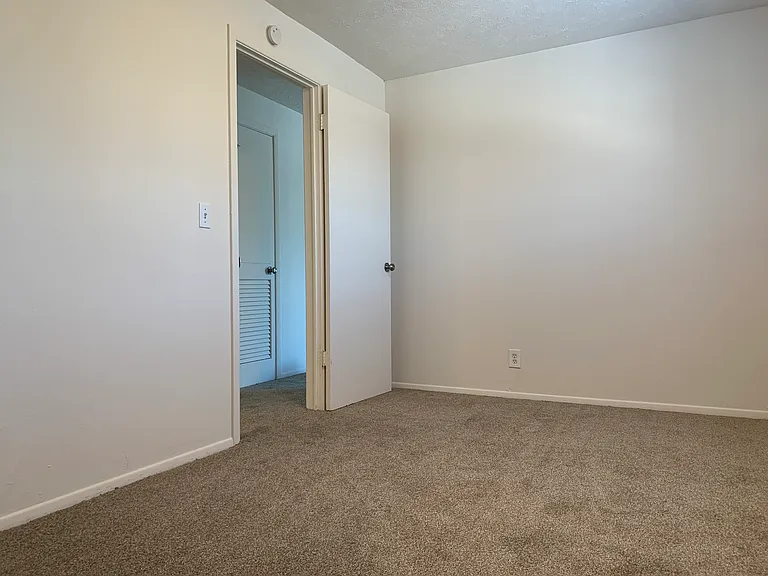 1800-1802 1804 Cooper Foster #R — Photo 13