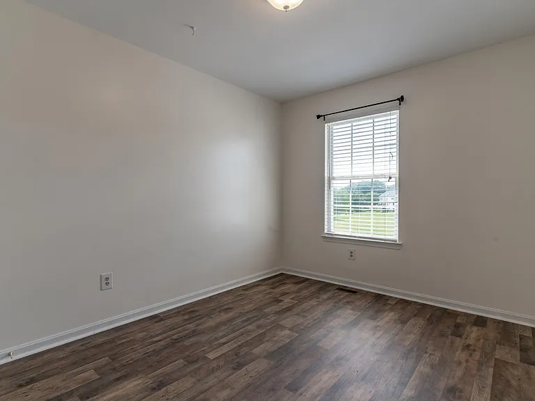 5601 Ashburn Ter — Photo 21