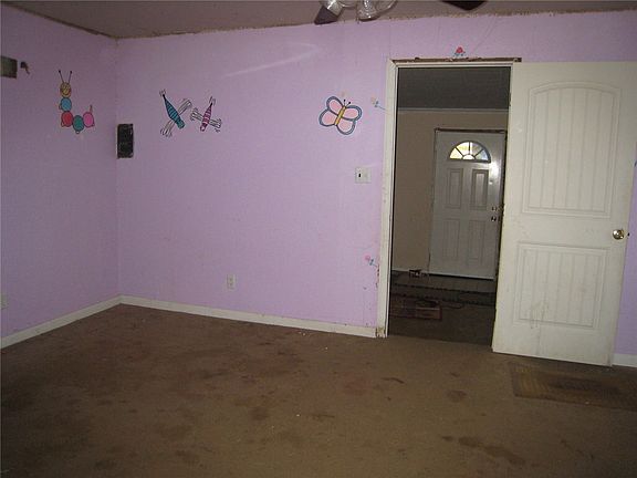 4th image of 311 N Park St