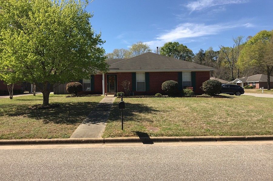 1st image of 5674 Valley Brook Ln