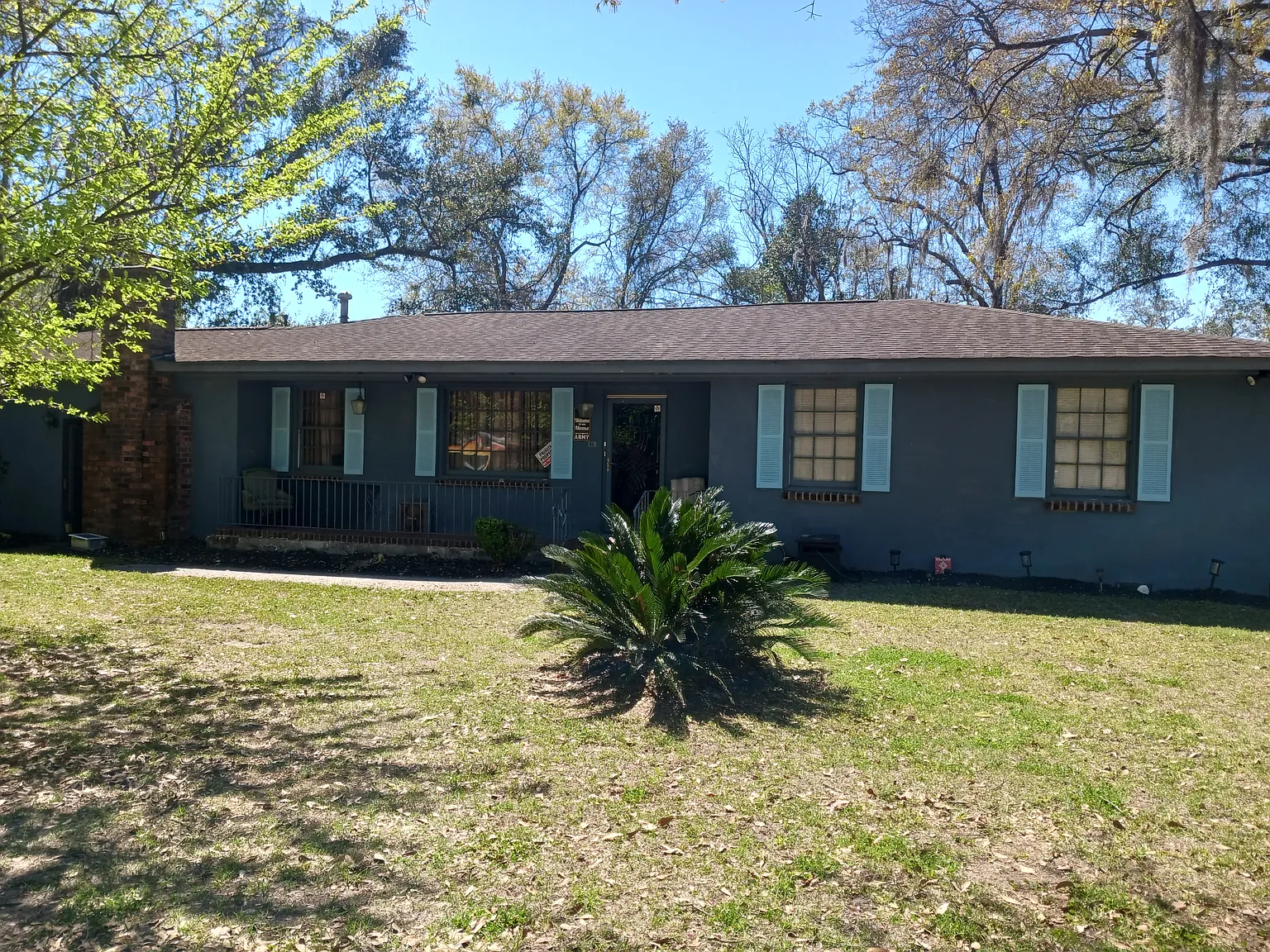 687 Riley Rd — Photo 1