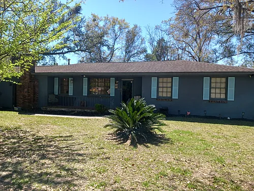 687 Riley Rd Photo 1