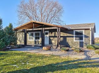 660 W North St, Spring Hill, KS 66083