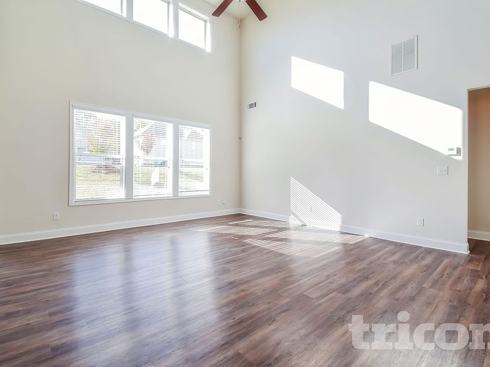 1st image of 4061 Bella View Ln