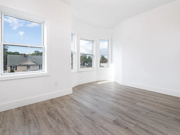 1260 Main St #204 — Photo 9