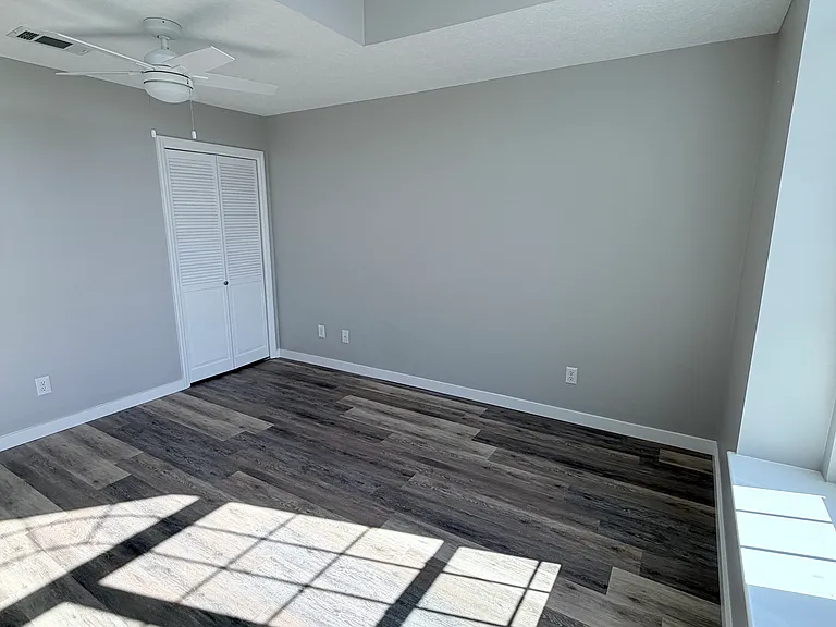 123 Seabreeze Cir — Photo 37