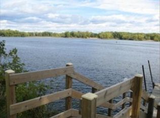 230 Shore Acres Rd, La Crescent, MN 55947