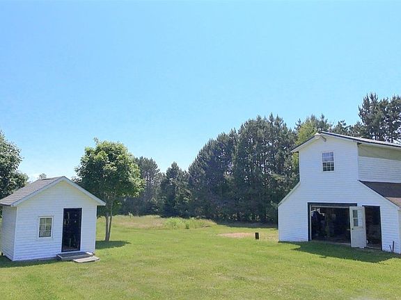 5th image of 663 Valleyfield Rd