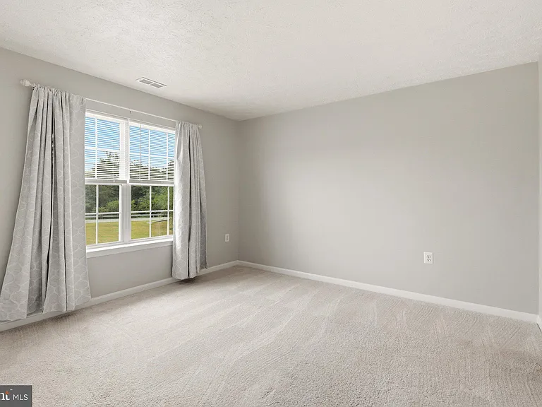 219 Surrey Club Ln — Photo 16