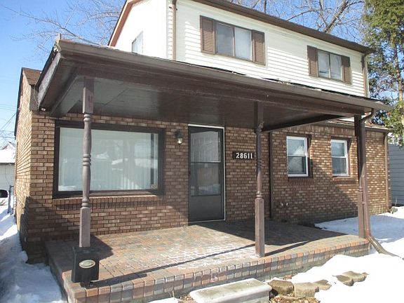 4th image of 28611 Victor St