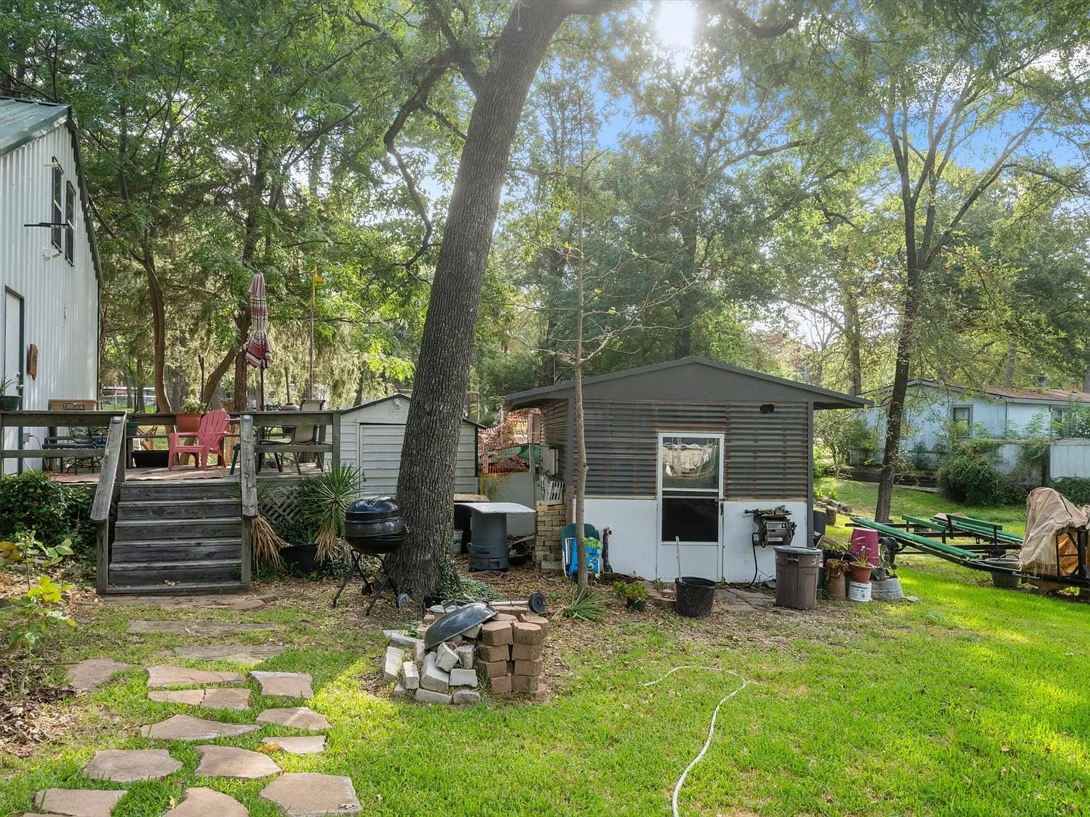 1 bed, 1.0 bath, 1200 sqft, $1,400 — Photo 1