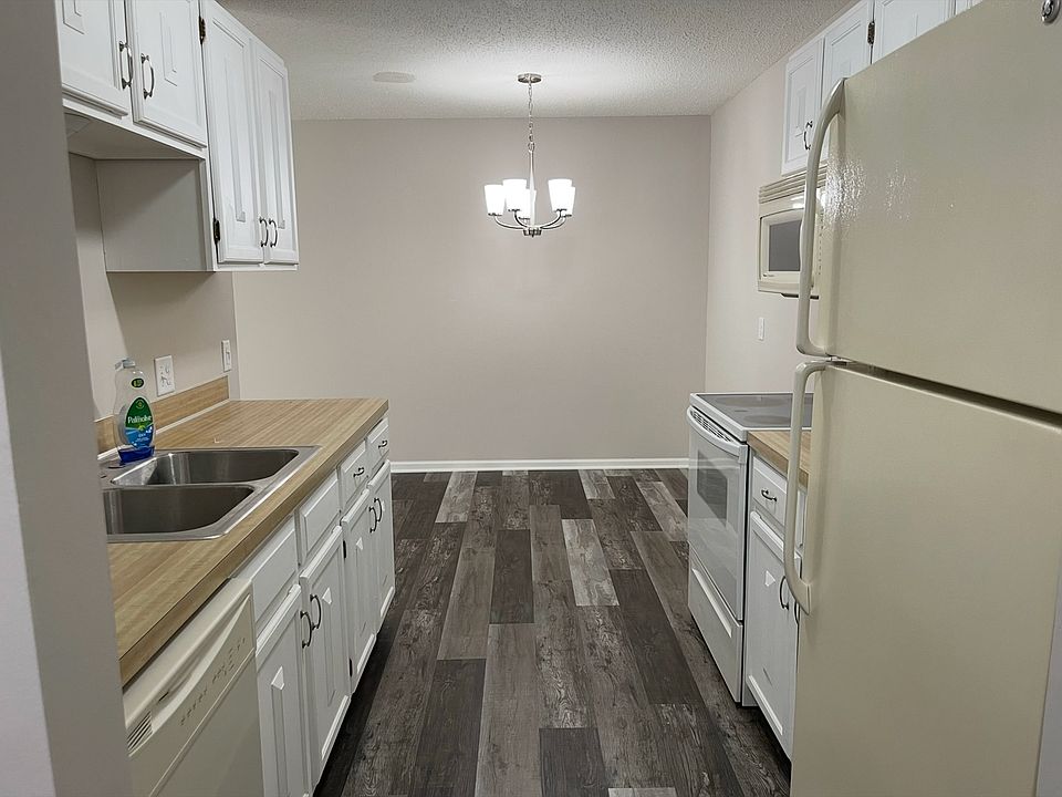 1st image of 3917 Heritage Hills Dr APT 106