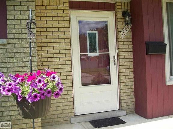2nd image of 15459 Elderwood St