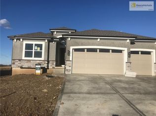 1216 Buckingham Ct, Raymore, MO 64083