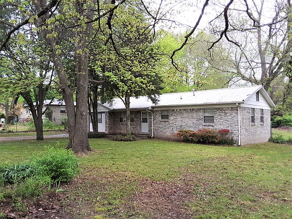 3rd image of 1210 S Lake Sequoyah Dr