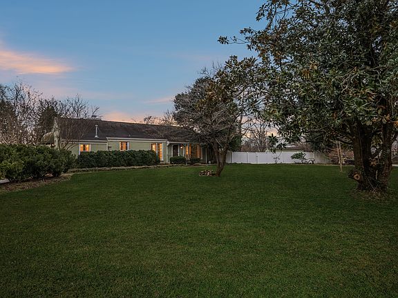 2nd image of 935 Evans Rd