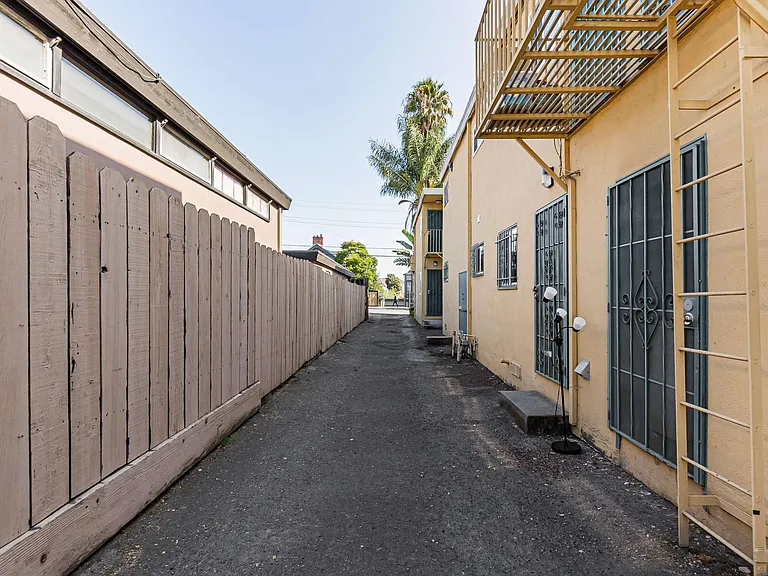 2233_7th_Avenue_Unit_C Oakland California 24_09192020