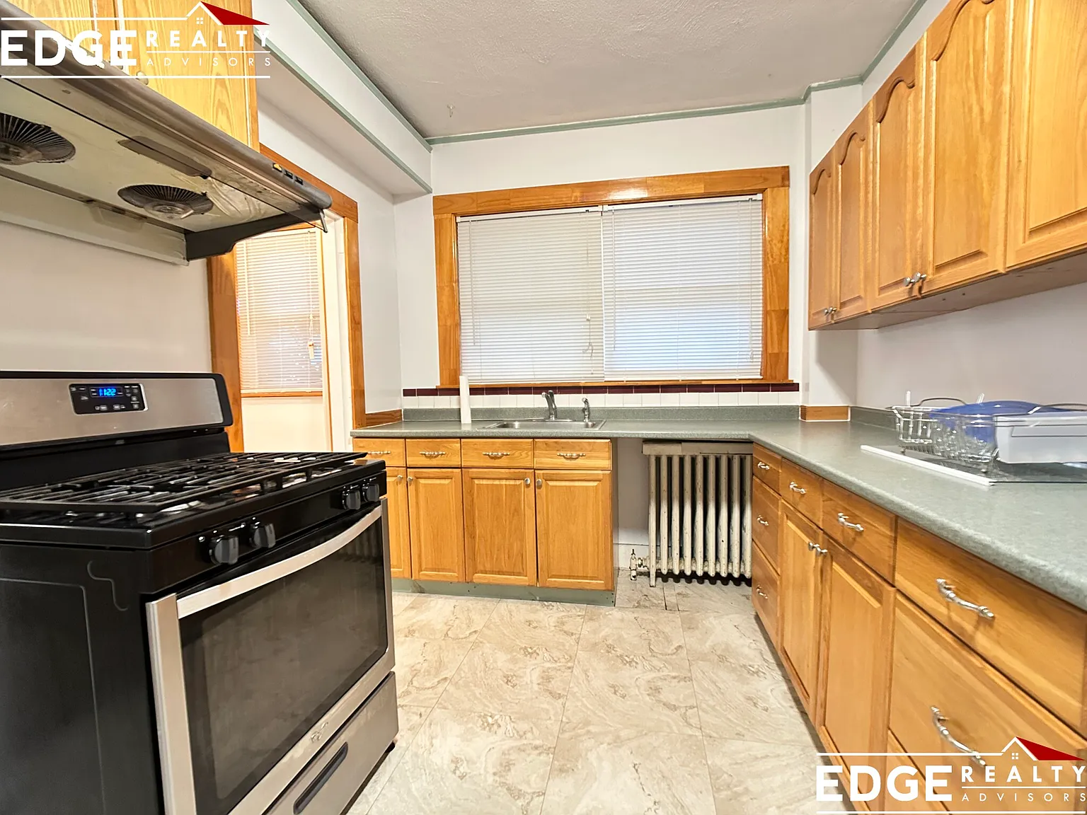 3 bed, 2.0 bath, $3,000 — Photo 1