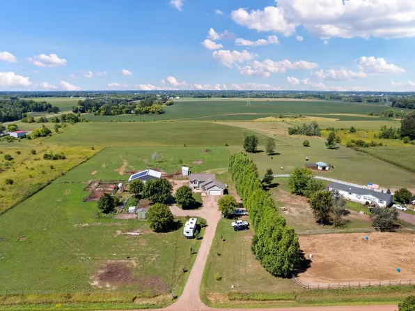 56156 Keystone Ave, Pine City, MN 55063