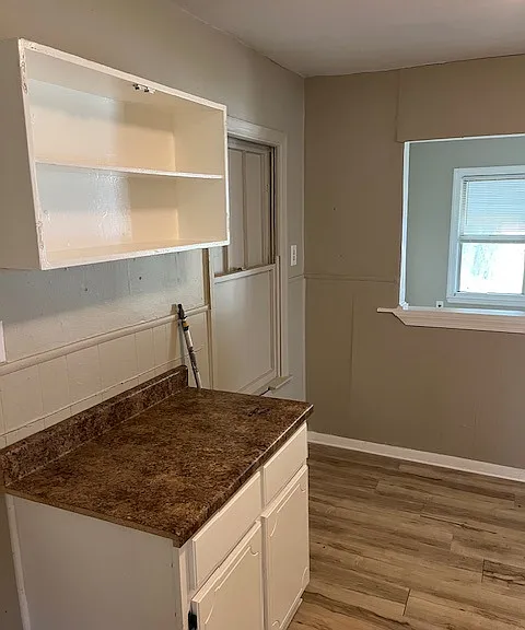 1373 Salem St — Photo 4