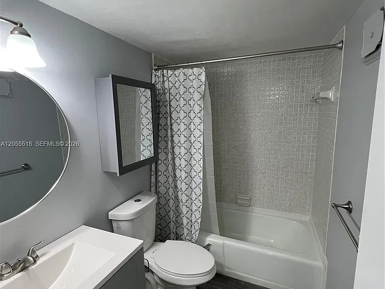 200 Jacaranda Country Club Dr #4B — Photo 15