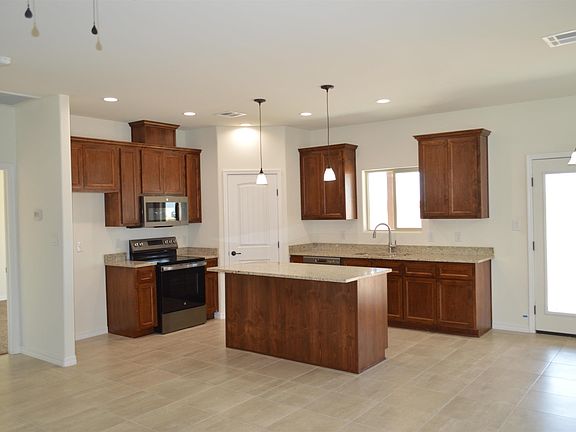 4th image of 7427 E Alicante Ln