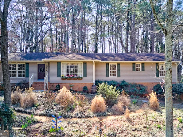 253 Newport Rd SW, Lilburn, GA 30047