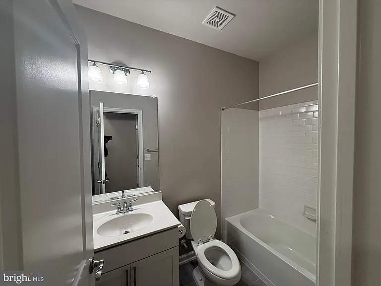 221 Narrowleaf Way — Photo 24