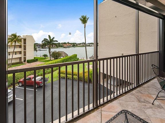 4th image of 961 Collier Ct APT 203