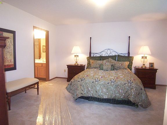 5th image of 1175 Sanderling Dr