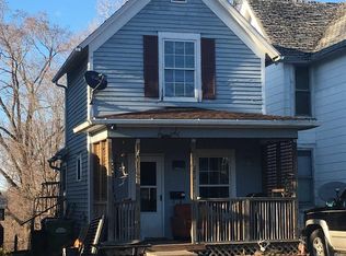 752 10th Ave S, Clinton, IA 52732