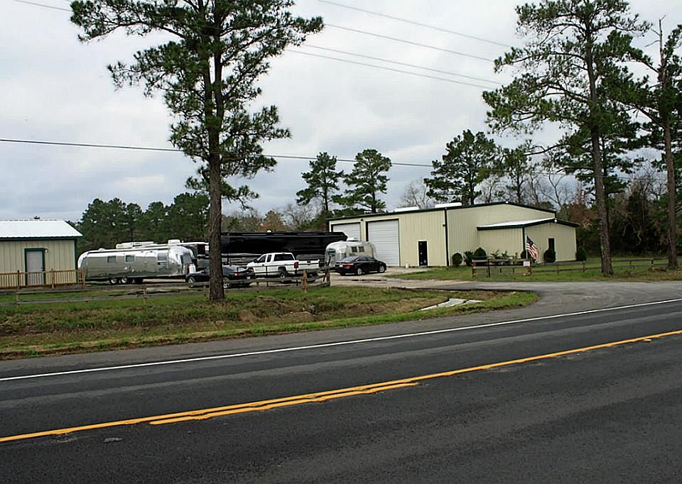 1st image of 18123 N Highway 75