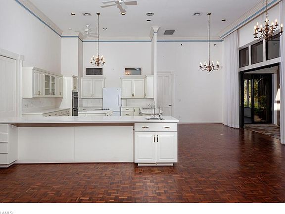 4th image of 4555 Silver Fox Dr