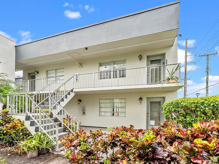 362 Burgundy Ave #H — Photo 6