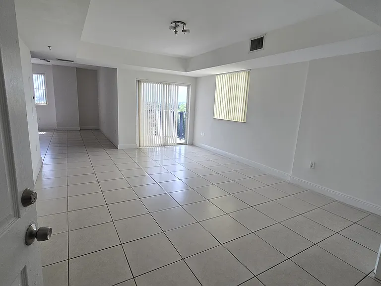 6357 SW 8th St #714 — Photo 12