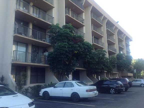 2nd image of 16751 NE 9th Ave APT 610
