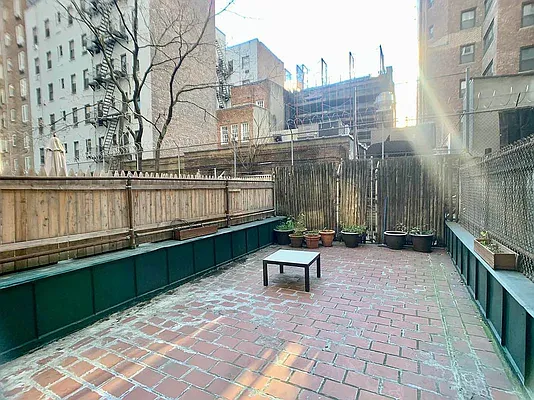 Rented by J PRESTON AND ASSOCIATES INC | media 5