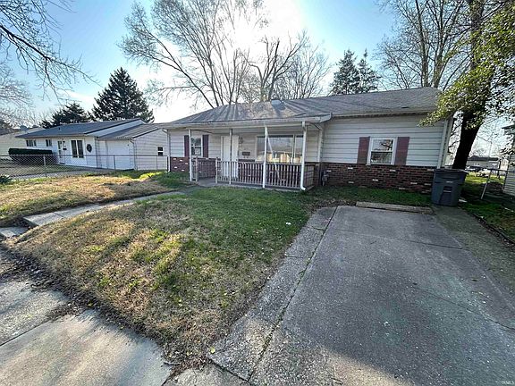 2nd image of 824 S 15th St