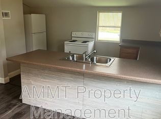1347 22nd Ave SW, Cedar Rapids, IA 52404